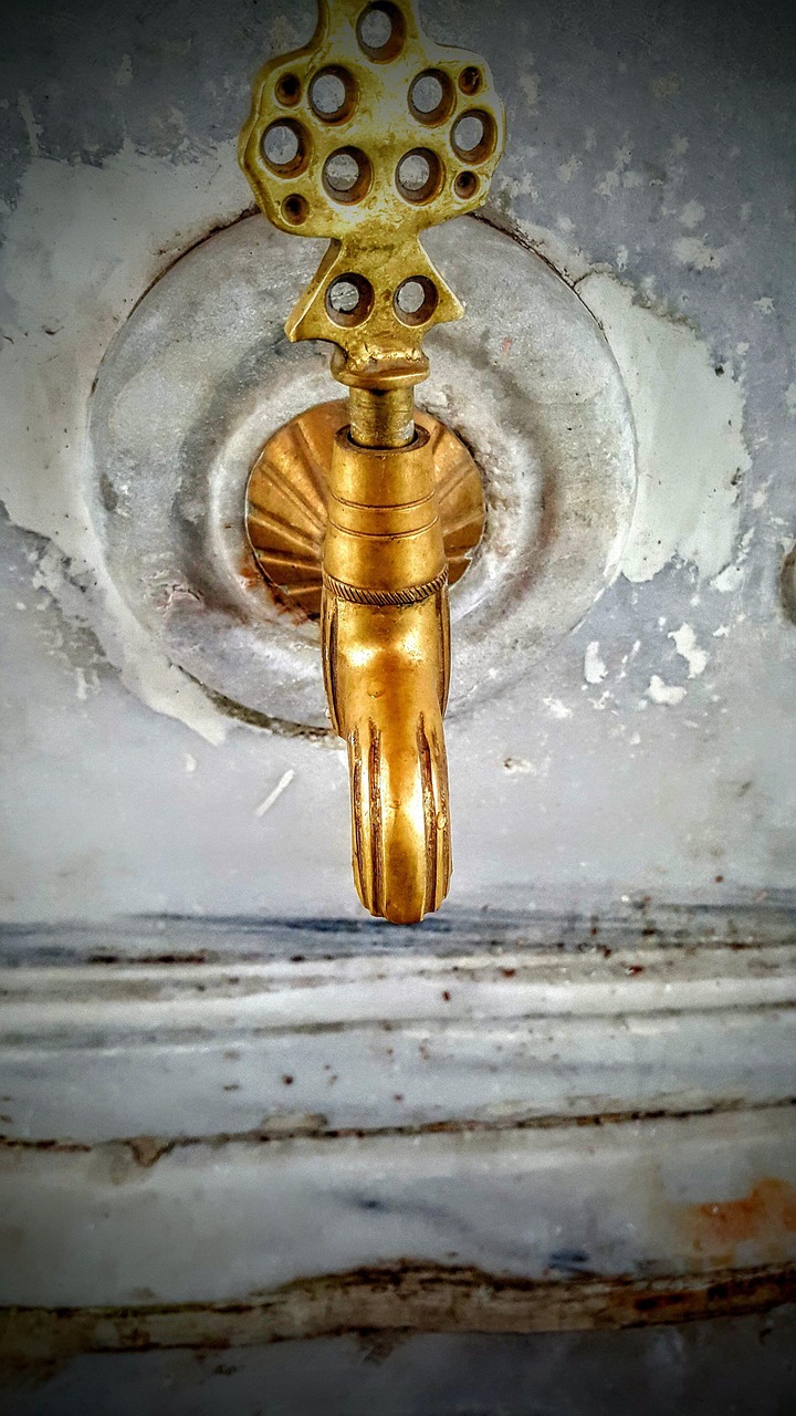 fountain, faucet, earphones